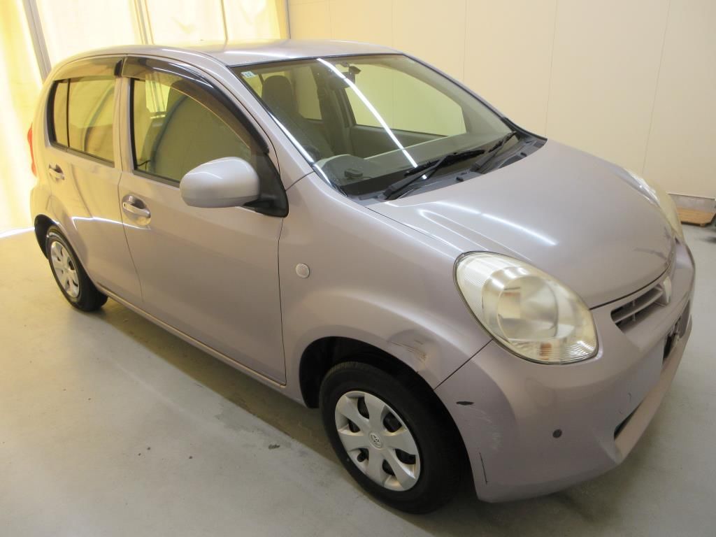 Japan Auction Vehicles 10 2010 Toyota Passo X auction photo