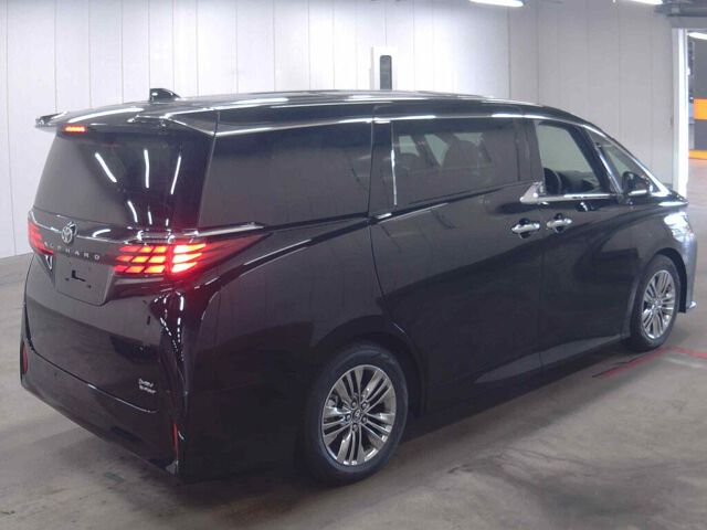 2026 Toyota Alphard Z 4WD auction photo 5