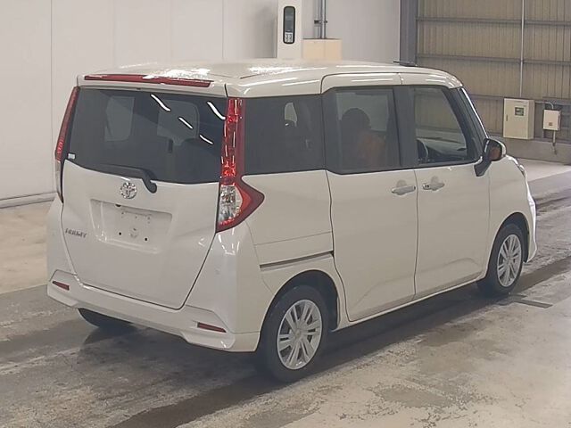 2023 Toyota Roomy G 4WD auction photo 5