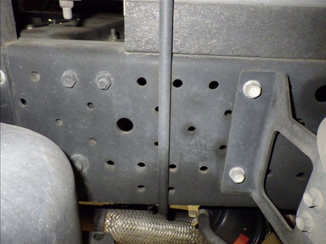 2016 Isuzu Elf 幌車 auction photo 4