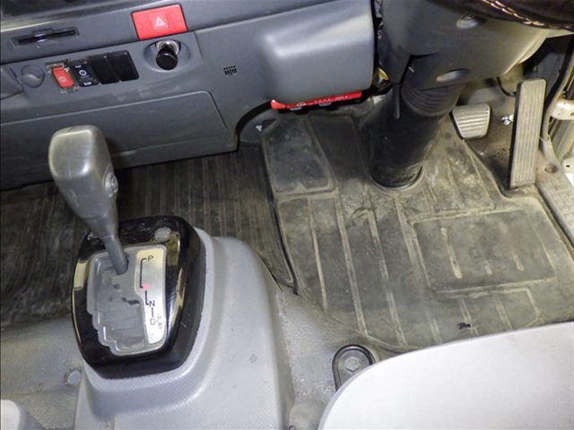 2016 Isuzu Elf 幌車 auction photo 7