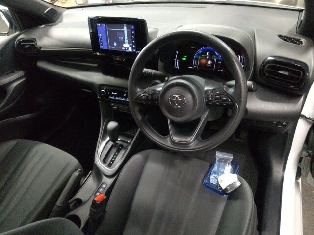 2024 Toyota Yaris Hybrid G auction photo 3