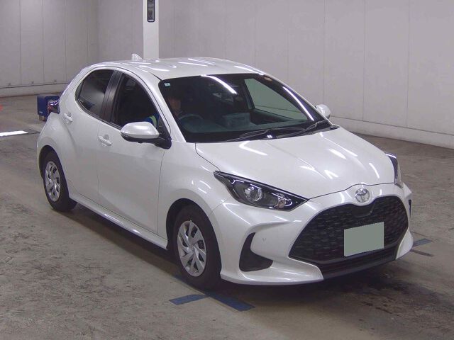 2024 Toyota Yaris Hybrid G Japan auction vehicle