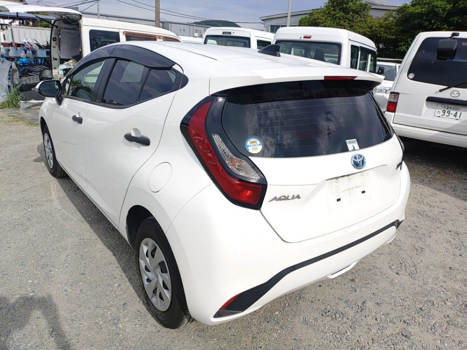 2021 Toyota Aqua auction photo 6