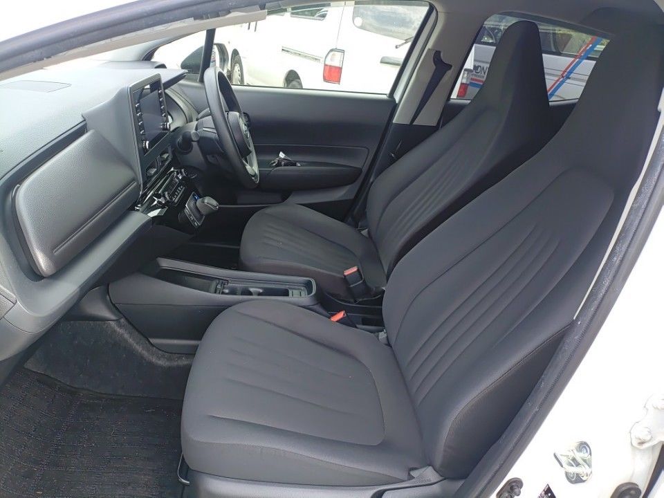 2021 Toyota Aqua auction photo 16