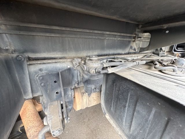 2018 Hino Dutro コウショサギョウ auction photo 17