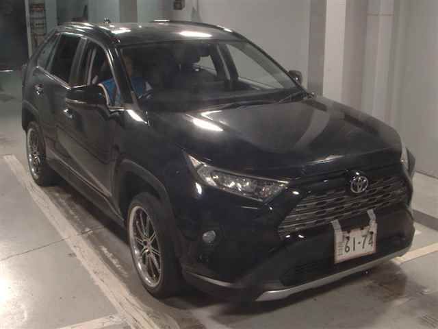 Japan Auction Vehicles 12 2021 Toyota RAV4 4WD G Z Package auction photo