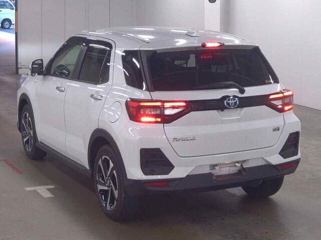 2025 Toyota Raize Hybrid Z auction photo 2