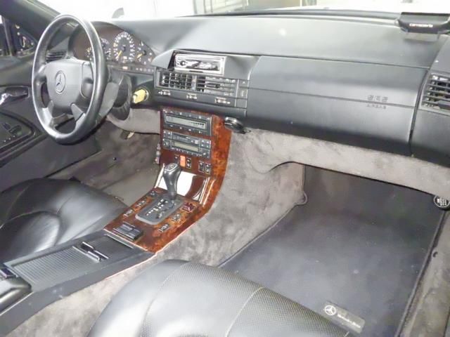 1996 Mercedes-Benz SL 320 auction photo 2