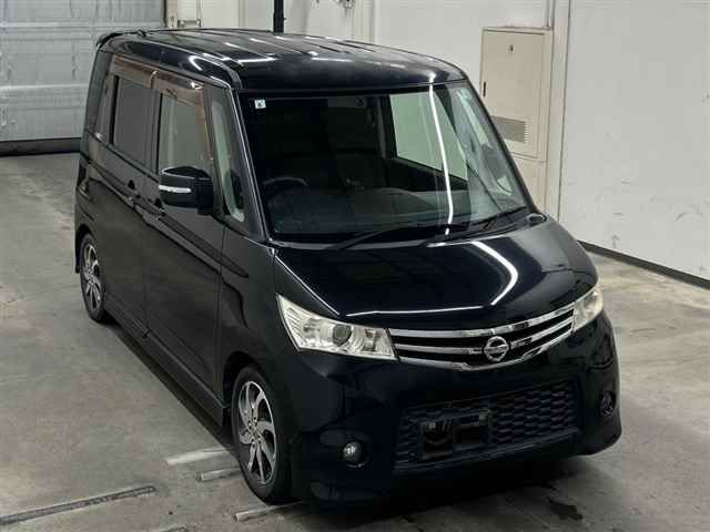 2011 Nissan Roox ハイウェイスターターボリミテッ Japan auction vehicle