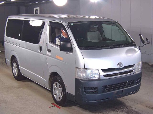 2010 Toyota Hiace ロングDX Japan auction vehicle