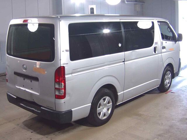 2010 Toyota Hiace ロングDX auction photo 5