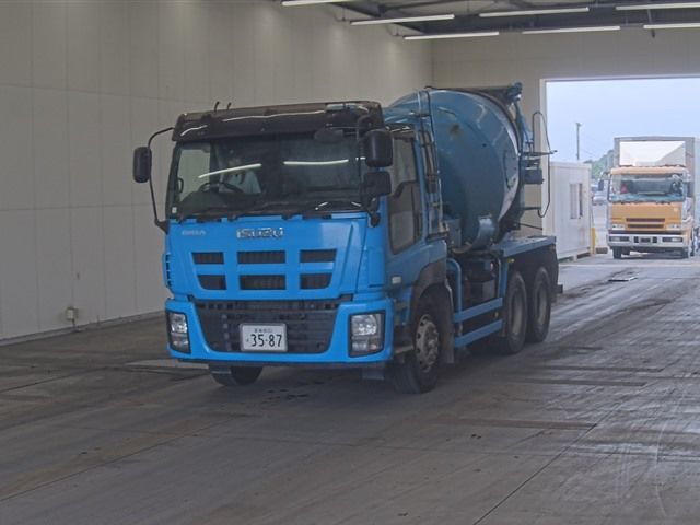 2011 Isuzu Giga ミキサー Japan auction vehicle