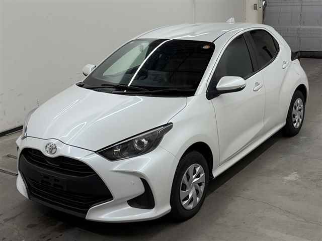 2023 Toyota Yaris G 4WD auction photo 4