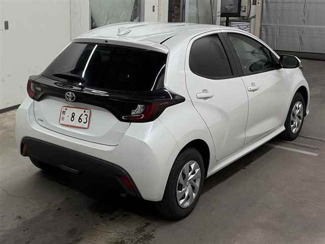 2023 Toyota Yaris G 4WD auction photo 5