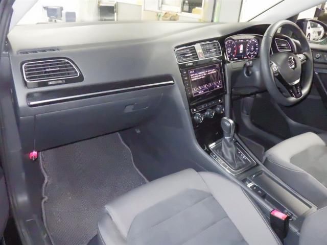 2018 Volkswagen VW ゴルフ Valiant TSI Highline auction photo 2