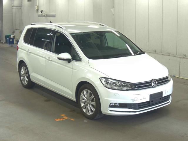 2017 Volkswagen VW ゴルフ トゥーランTSI ハイライン Japan auction vehicle