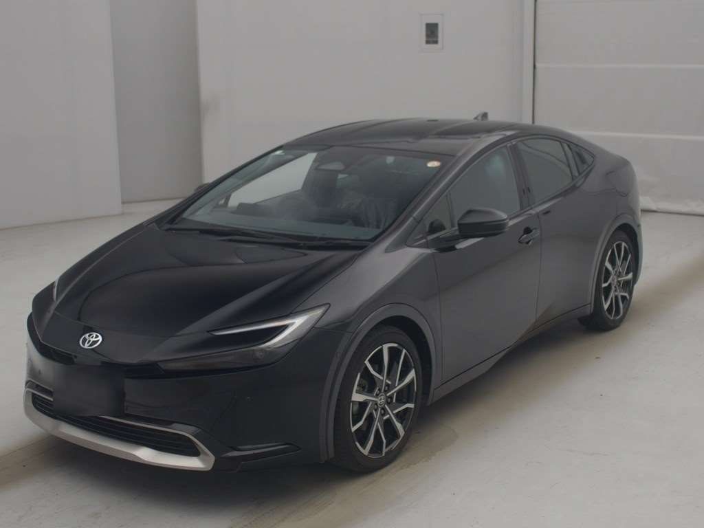 Japan Auction Vehicles 4 2024 Toyota Prius Z auction photo