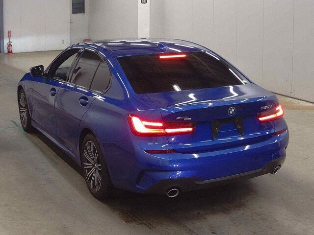 2019 BMW 3 Series 320DXDRIM Spots 4WD auction photo 2