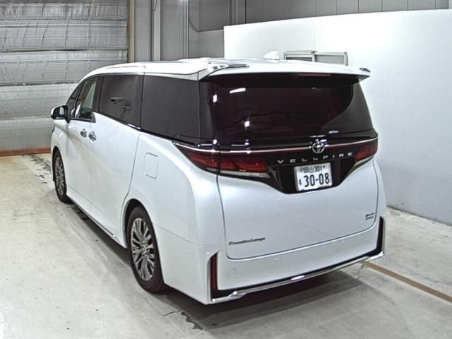 2025 Toyota Vellfire Executive Lounge auction photo 2