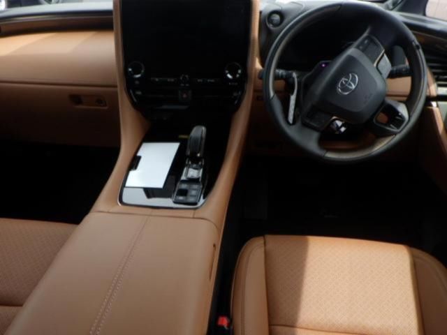 2025 Toyota Vellfire Executive Lounge auction photo 3