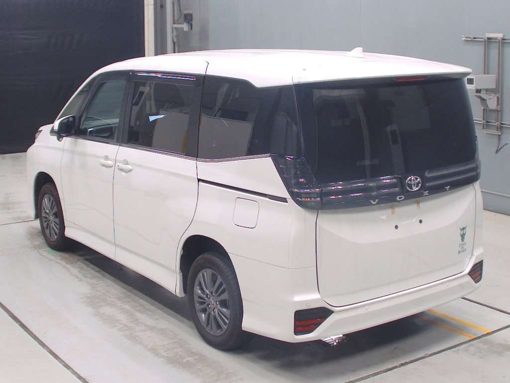 2022 Toyota Voxy S-Z 4WD auction photo 6