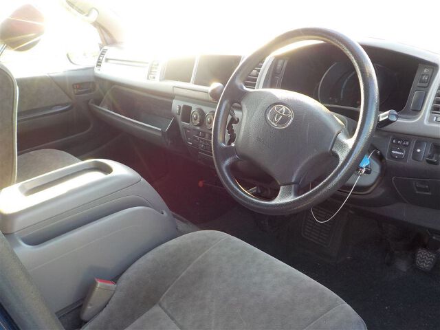2008 Toyota Hiace 4WD auction photo 3