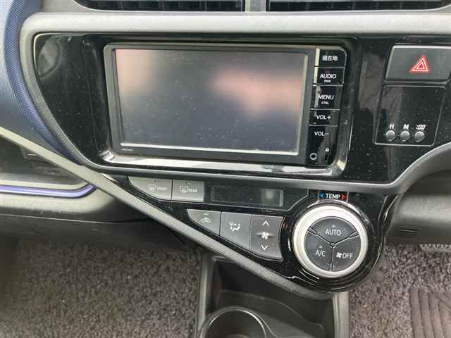 2015 Toyota Aqua S auction photo 6