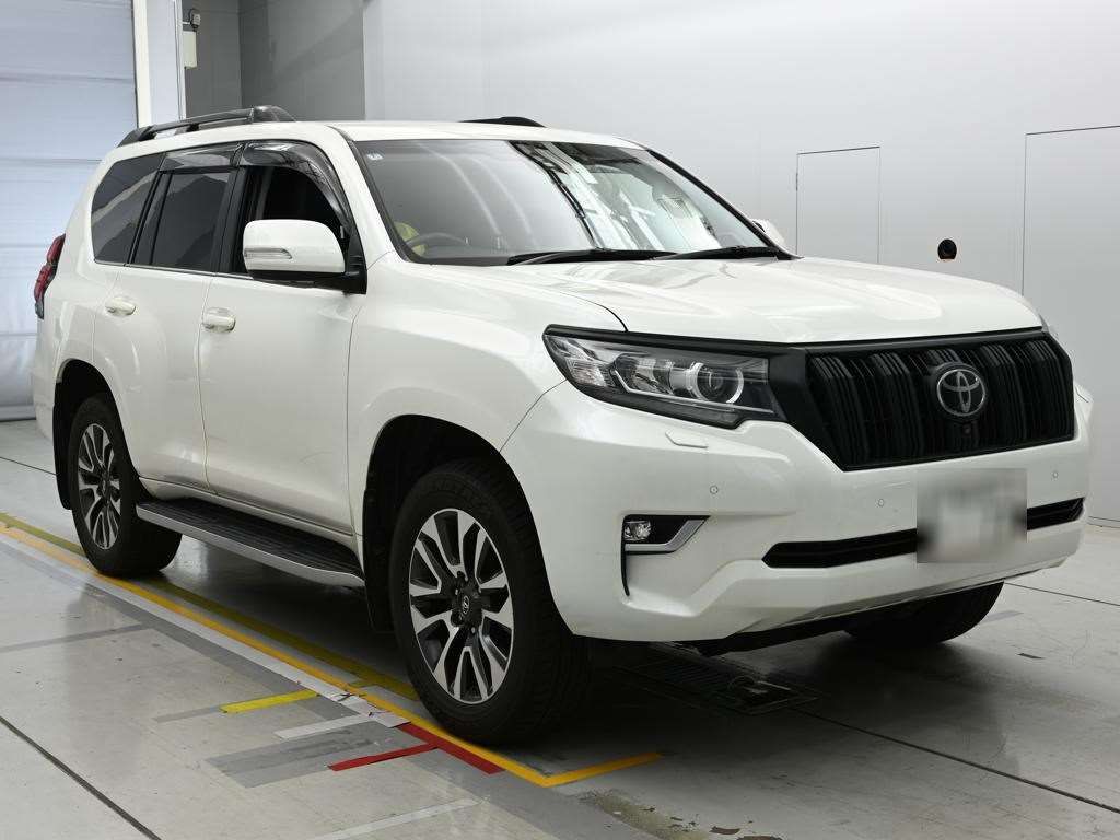 2022 Toyota Land Cruiser Prado TZ-G 4WD auction photo 5