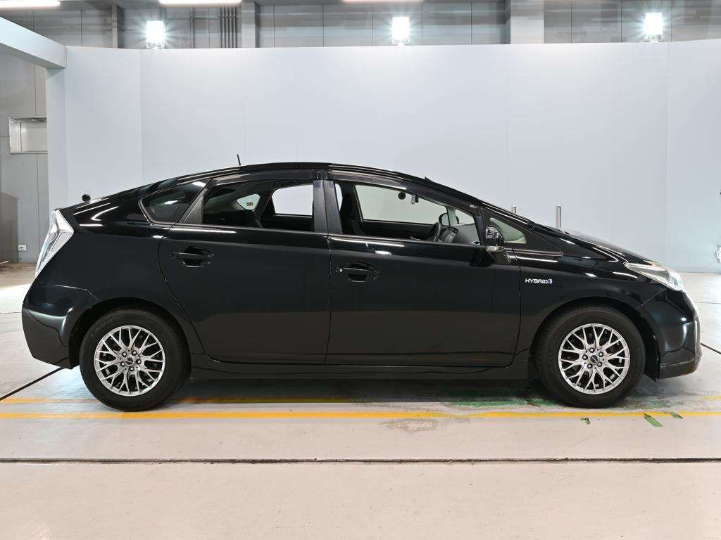 2014 Toyota Prius S auction photo 3