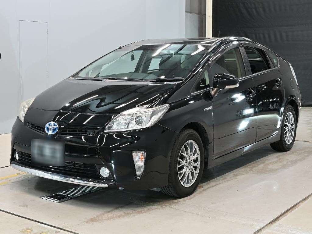 Japan Auction Vehicles 14 2014 Toyota Prius S auction photo