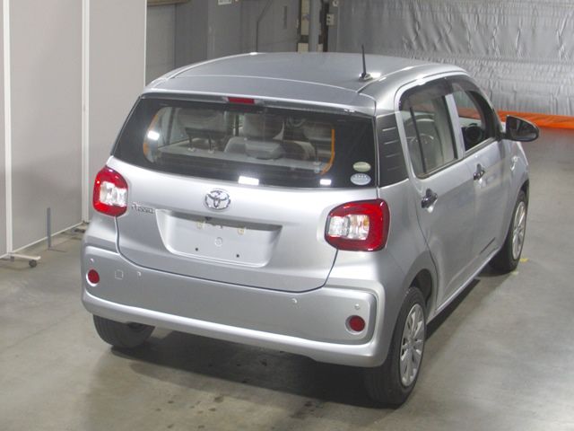 2020 Toyota Passo X S auction photo 2