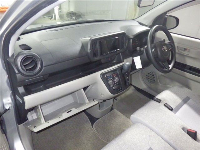 2020 Toyota Passo X S auction photo 3