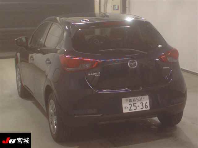 2023 Mazda 2 4WD 15S Skyactiv-G SCBS auction photo 2