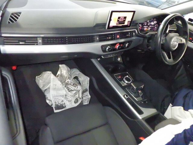 2017 Audi A4 1.4TFSIスポーツ auction photo 3