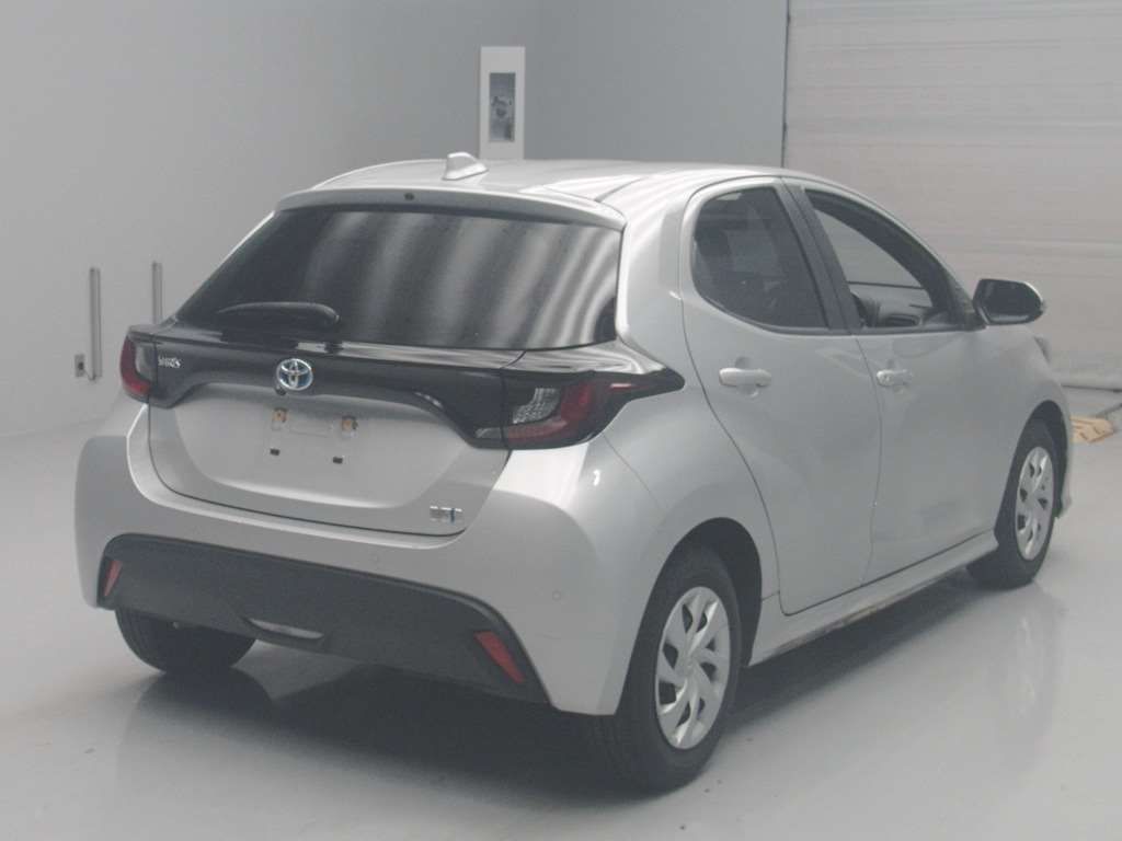 2021 Toyota Yaris Hybrid X auction photo 2