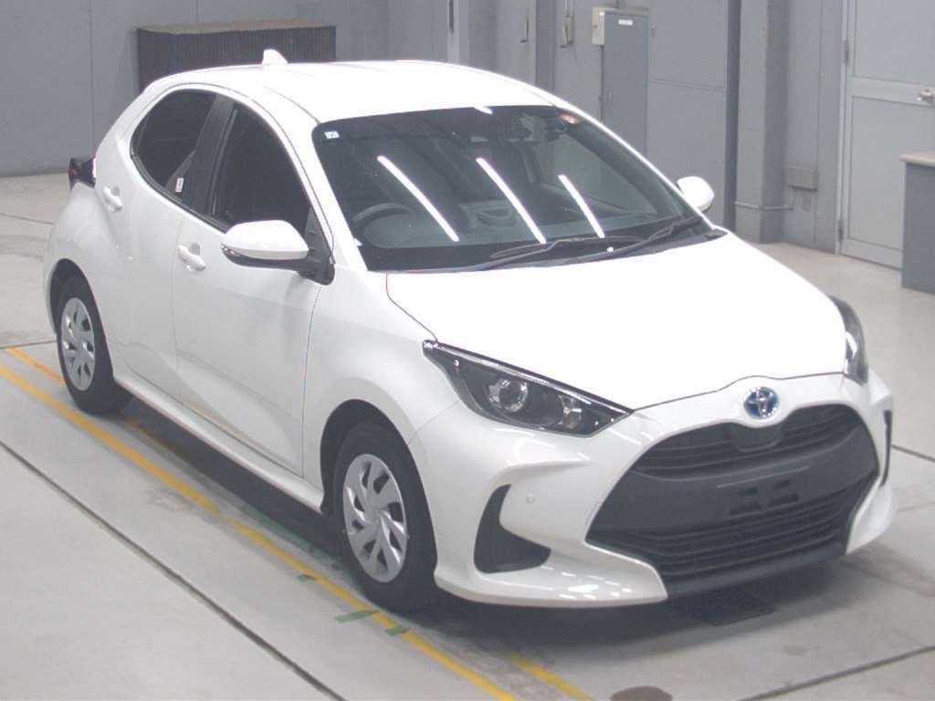 2021 Toyota Yaris ハイブリッドX auction photo 5