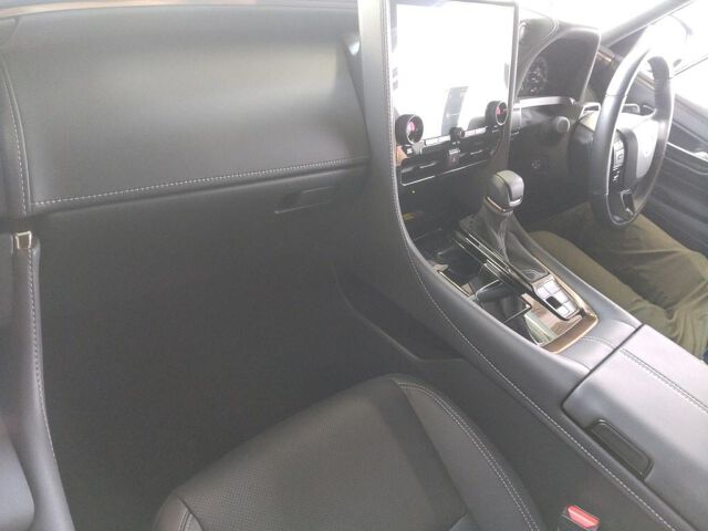 2025 Toyota Alphard Z auction photo 3