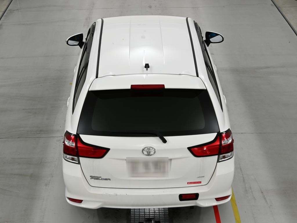 2021 Toyota Corolla Fielder EX 4WD auction photo 8