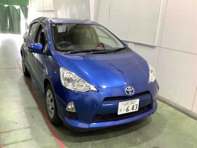 Japan Auction Vehicles 4 2014 Toyota Aqua S auction photo