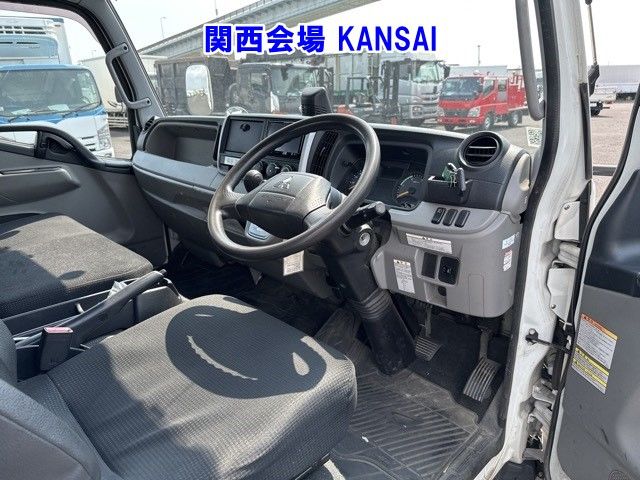 2018 Mitsubishi Fuso Canter Hira auction photo 4
