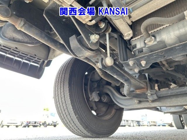 2018 Mitsubishi Fuso Canter Hira auction photo 15