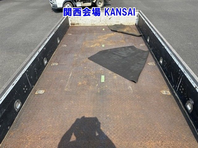 2018 Mitsubishi Fuso Canter Hira auction photo 17