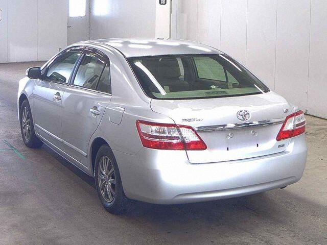2012 Toyota Premio auction photo 2