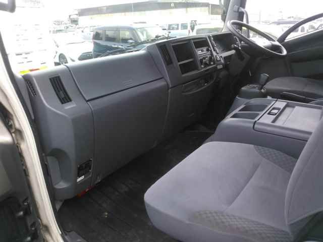 2014 Isuzu Forward Aluminum block auction photo 6