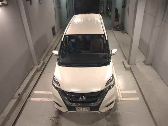 2018 Nissan Serena Highway Star V Selection auction photo 6