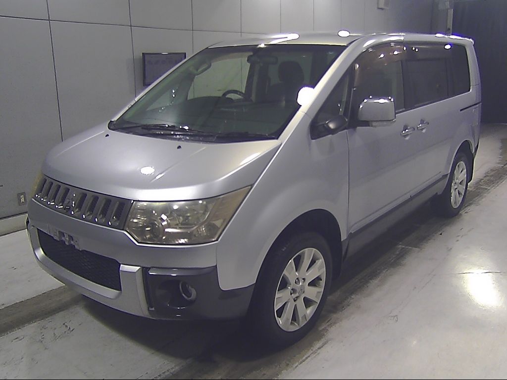 2008 Mitsubishi Delica D:5 4WD シャモニー 7人 auction photo 4