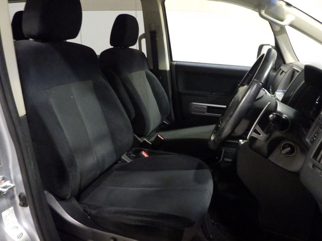 2008 Mitsubishi Delica D:5 4WD シャモニー 7人 auction photo 6