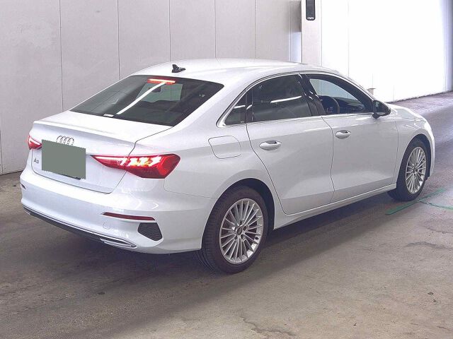 2022 Audi A3 Sedan 30TFSI アドバン auction photo 5