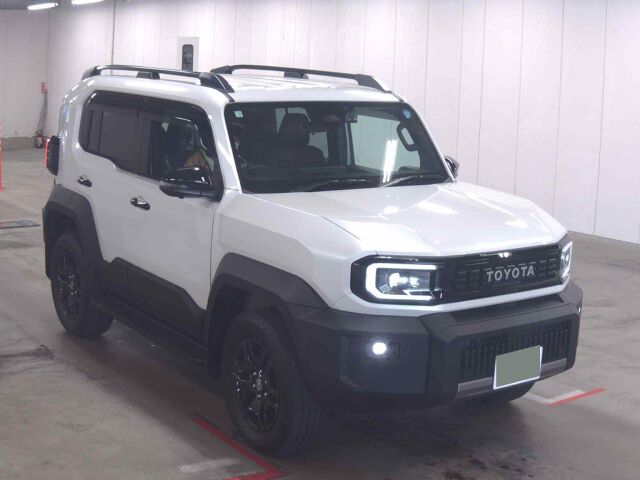 Japan Auction Vehicles 8 2026 Toyota ランドクルーザーFJ VX 4WD auction photo